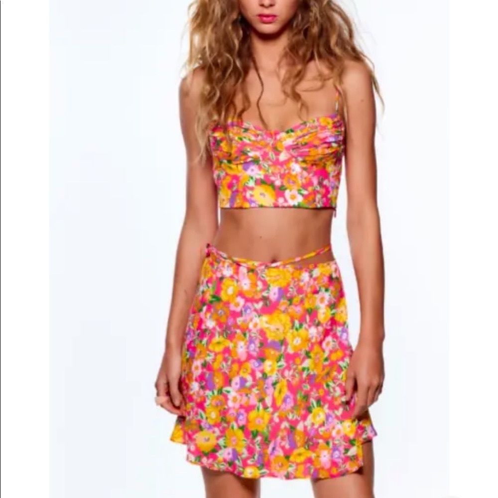 Zara woman NWT mini wrap floral pink skirt CoOrd set 2862/423 size small